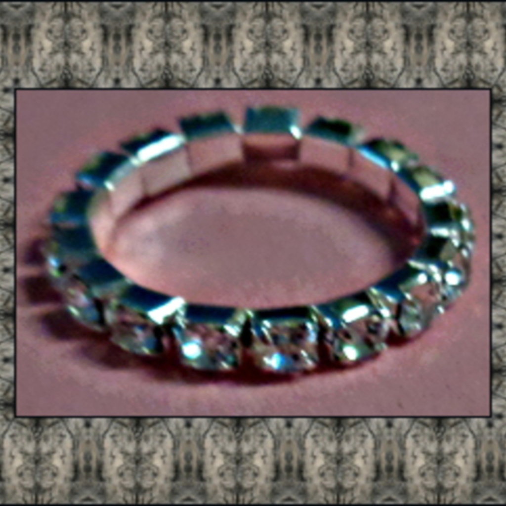 Silver Tone Ring With Clear Crystals Size 5.5